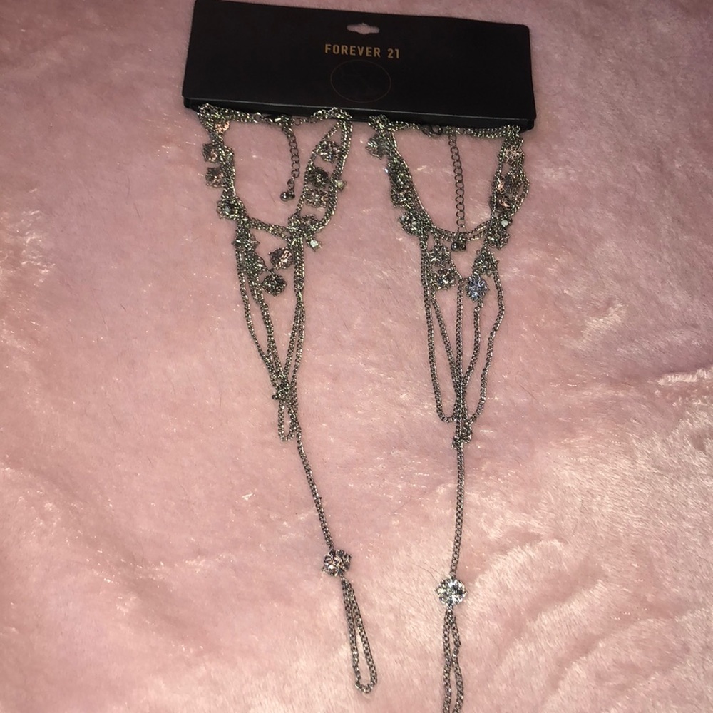 Brand new Forever 21 antic silver foot jewelry!
